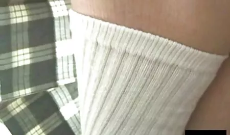 بازی با Tits طبیعی صد داستان سگسی خود